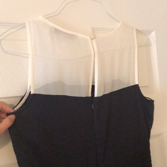 Loft Dress - Picture 4 of 4